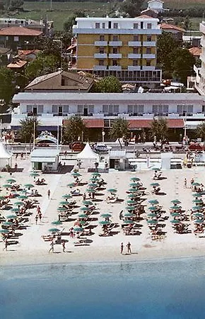 מלון Arabesco רימיני