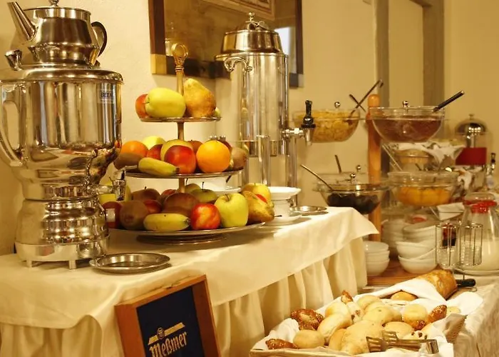 阿拉贝斯克酒店 3*